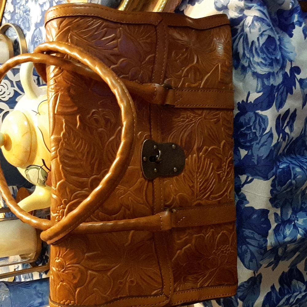 Patricia Nash Satchel...Gorgeous